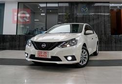 نيسان سيلفي